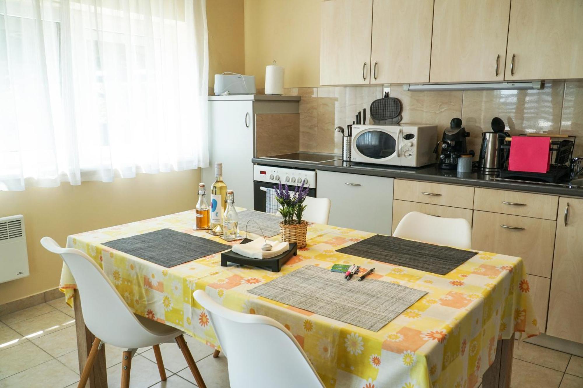 Fuegefa Apartman Balatonalmádi Zewnętrze zdjęcie